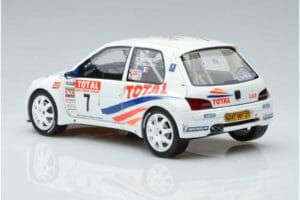 Peugeot 106 Maxi Rally D'Antibes 2000 Otto 1:18 OT947 Resina - imagem 5 de 6