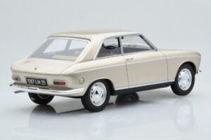Peugeot 204 Coupe Bege Otto 1:18 OT1024 Resina - imagem 2 de 6