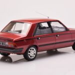 Peugeot 305 GTX Vermelho Plaisir Otto 1:18 - image 2 of 6