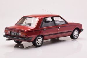 Peugeot 305 GTX Vermelho Plaisir Otto 1:18 OT1032 Resina - imagem 2 de 6