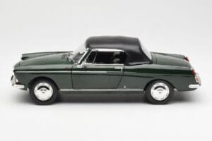 Peugeot 404 Cabriolet Antique Green Edição Limitada Norev 1:18 184829 Metal - imagem 4 de 8