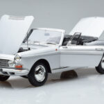 Peugeot 404 Cabriolet Prata Norev 1:18 - image 2 of 8