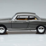 Peugeot 404 Coupe Graphite Cinzento Norev 1:18 - image 4 of 7