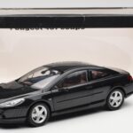Peugeot 407 Coupé Preto Norev 1:18 - image 8 of 8