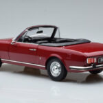 Peugeot 504 Cabriolet Vermelho Norev 1:18 - image 7 of 8