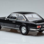 Peugeot 504 Coupe Preto Norev 1:18 - image 6 of 7