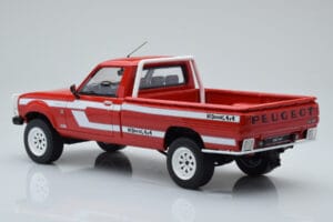 Peugeot 504 Dangel Pickup Vermelho Otto 1:18 OT436 Resina - imagem 5 de 6