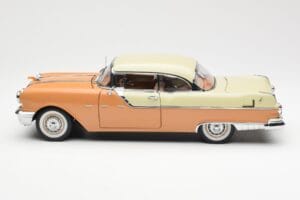 Pontiac Star Chief Hardtop Vermelho Branco Sun Star 1:18 5043 Metal - imagem 4 de 8