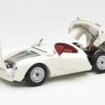 Porsche 550 Spyder Edição 70 Anos Branco Schuco 1:18 450033300 - image 2 of 8
