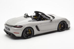 Porsche 718 Spyder Crayon Cinzento GT Spirit 1:18 GT436 Resina - imagem 2 de 6