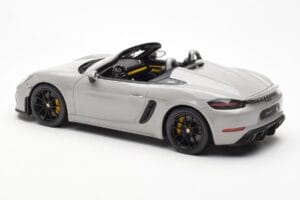 Porsche 718 Spyder Crayon Cinzento GT Spirit 1:18 GT436 Resina - imagem 5 de 6