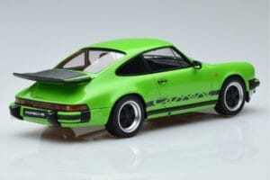 Porsche 911 3.2 Carrera Verde Lima GT Spirit 1:18 GT740 Resina - imagem 2 de 6