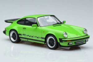Porsche 911 3.2 Carrera Verde Lima GT Spirit 1:18 GT740 Resina - imagem 4 de 6