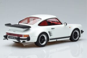 Porsche 911 930 Turbo S Grand Prix White GT Spirit 1:18 GT786 Resina - imagem 2 de 6
