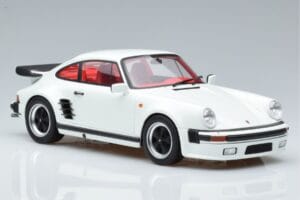 Porsche 911 930 Turbo S Grand Prix White GT Spirit 1:18 GT786 Resina - imagem 4 de 6