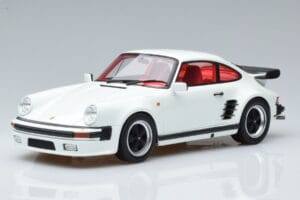 Porsche 911 930 Turbo S Grand Prix White GT Spirit 1:18 GT786 Resina