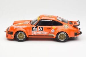 Porsche 911 934 Jagermeister 1977 Schuco 1:18 450033500 Metal - imagem 4 de 8