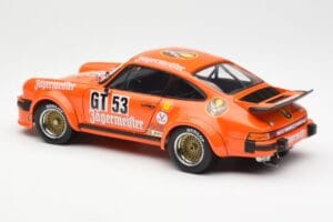 Porsche 911 934 Jagermeister 1977 Schuco 1:18 450033500 Metal - imagem 7 de 8