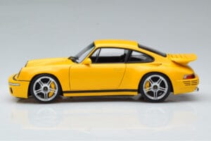 Porsche 911 964 RUF CTR Anniversary Blossom Amarelo Almost Real 1:18 880301 Metal - imagem 5 de 8