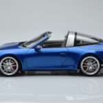 Porsche 911 991 4S Targa Azul GT Spirit 1:18 - image 3 of 5