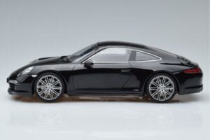Porsche 911 991 Carrera 4 Black Edition GT Spirit 1:18 GT114 Resina - imagem 3 de 6