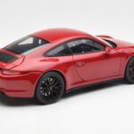 Porsche 911 991 Carrera GTS Carmine Vermelho Schuco 1:18 450039000 - image 3 of 8