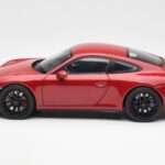 Porsche 911 991 Carrera GTS Carmine Vermelho Schuco 1:18 450039000 - image 4 of 8