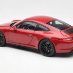 Porsche 911 991 Carrera GTS Carmine Vermelho Schuco 1:18 450039000 - image 7 of 8