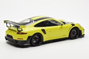 Porsche 911 991.2 GT2 RS Verde Claro Com Jantes De Magnésio Pretas Minichamps 1:18 155068300 Metal - imagem 2 de 6
