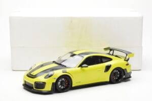 Porsche 911 991.2 GT2 RS Verde Claro Com Jantes De Magnésio Pretas Minichamps 1:18 155068300 Metal - imagem 6 de 6