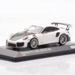 Porsche 911 991.2 GT2 RS Branco Minichamps 1:43 - image 2 of 4