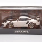 Porsche 911 991.2 GT2 RS Branco Minichamps 1:43 - image 4 of 4