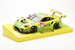 Porsche 911 991.2 GT3 R #1 Manthey Racing 24 Hours Nurburgring 2022 Minichamps 1:18 MG-M-911-24H-22-1801 Metal - imagem 2 de 6