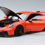 Porsche 911 992 GT3 Laranja Norev 1:18 187300 Metal - image 2 of 7