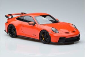 Porsche 911 992 GT3 Laranja Norev 1:18 187300 Metal - imagem 5 de 7
