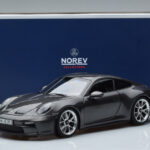 Porsche 911 992 GT3 Touring Package Cinzento Norev 1:18 - image 7 of 7