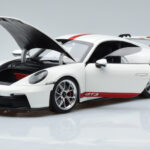 Porsche 911 992 GT3 Branco Norev 1:18 - image 2 of 7