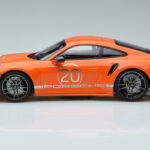 Porsche 911 992 Turbo S China 20th Anniversary Laranja Minichamps 1:18 - image 3 of 6