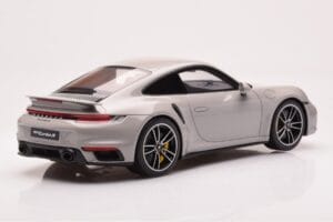 Porsche 911 992 Turbo S Crayon Cinzento GT Spirit 1:18 GT431 Resina - imagem 2 de 6