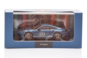 Porsche 911 992 Turbo S Oslo Azul Minichamps 1:43 WAP0209050N001 Metal - imagem 4 de 4