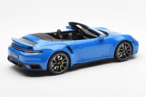 Porsche 911 992 Turbo S Shark Azul GT Spirit 1:18 GT441 Resina - imagem 2 de 6