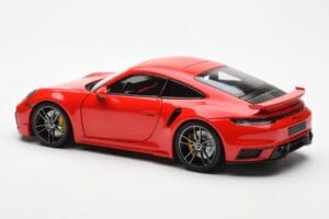 Porsche 911 992 Turbo S Sport Design Vermelho Minichamps 1:18 113069078 Metal - imagem 7 de 8