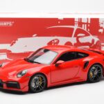 Porsche 911 992 Turbo S Sport Design Vermelho Minichamps 1:18 - image 8 of 8