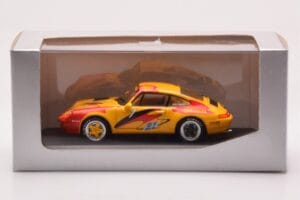 Porsche 911 993 Cup #1 IAA Presentation Porsche Supercup 1993 Minichamps 1:43 430946300 Metal - imagem 4 de 4
