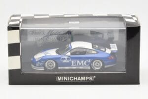 Porsche 911 996 GT3 Cup EMC2 #3 W. Henzler Porsche Carrera Cup 2004 Minichamps 1:43 400046203 Metal - imagem 3 de 3