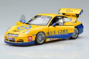 Porsche 911 996 GT3 Cup #88 Macau Winner 2005 AUTOart 1:18 80574 Metal - imagem 2 de 7