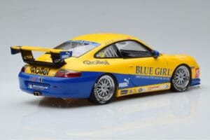 Porsche 911 996 GT3 Cup #88 Macau Winner 2005 AUTOart 1:18 80574 Metal - imagem 3 de 7