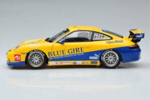 Porsche 911 996 GT3 Cup #88 Macau Winner 2005 AUTOart 1:18 80574 Metal - imagem 4 de 7