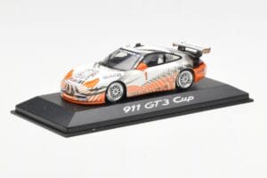 Porsche 911 996 GT3 Cup #1 Mobil 1 VIP Car Minichamps 1:43 WAP02012115 Metal - imagem 2 de 4