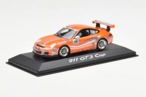 Porsche 911 996 GT3 Cup #88 Adidas Minichamps 1:43 WAP02012217 Metal - imagem 2 de 4